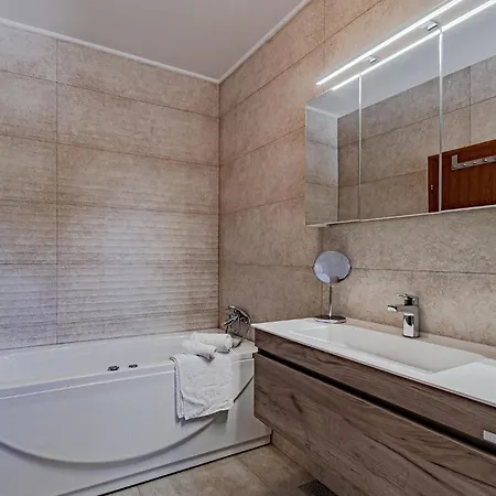 Stunning In With Sauna Ferienhaus