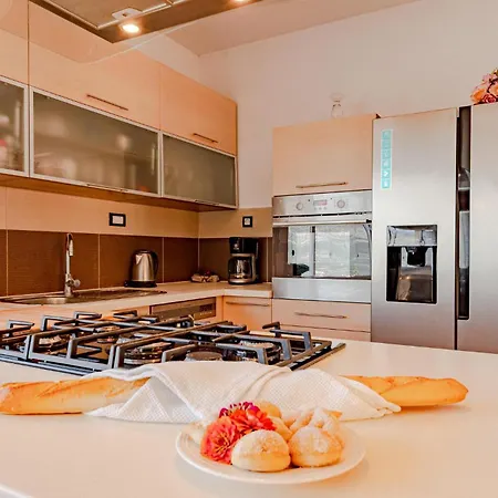 Stunning In With Wifi 度假居 Zrnovo