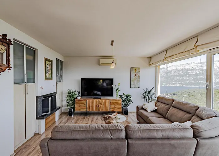 Stunning In With Wifi בית נופש Zrnovo