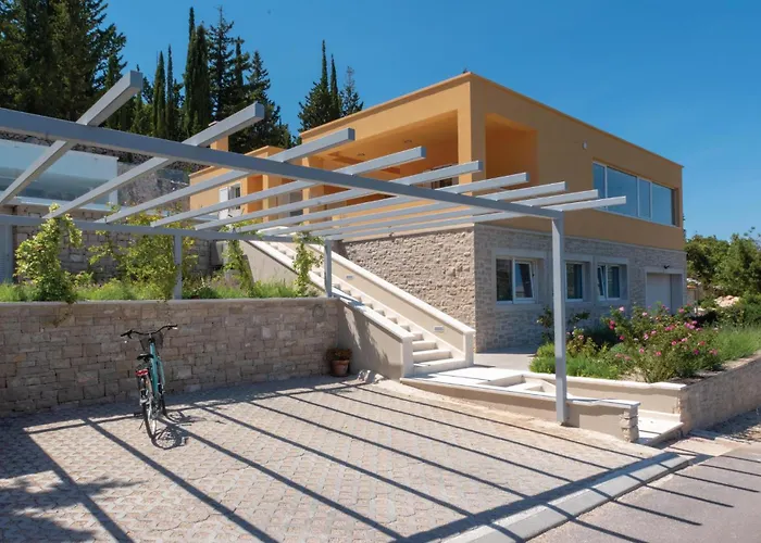 Stunning In With Wifi בית נופש Zrnovo